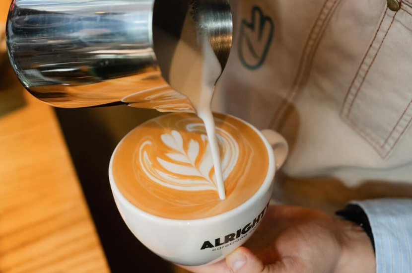 Kaffee Tasse und Kännchen